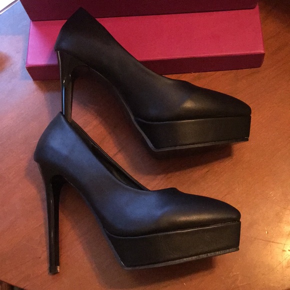Black matte platform stilettos - Picture 3 of 6